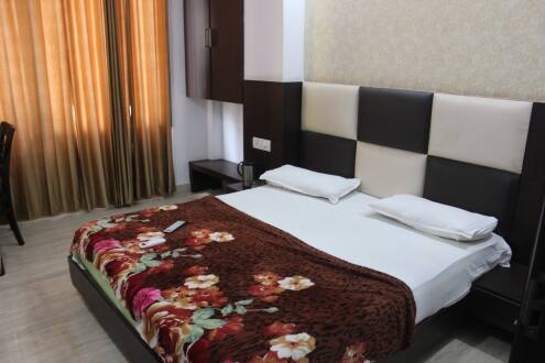 Hotel Surendra Plaza, Jalandhar 3